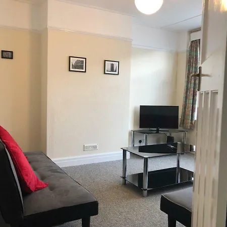 Big House In Filton - Sleeps Up To 7! * Bristol